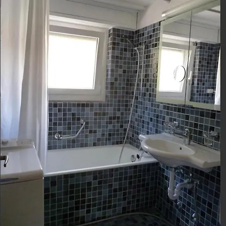 Eldorado 44 * לויקרבאד